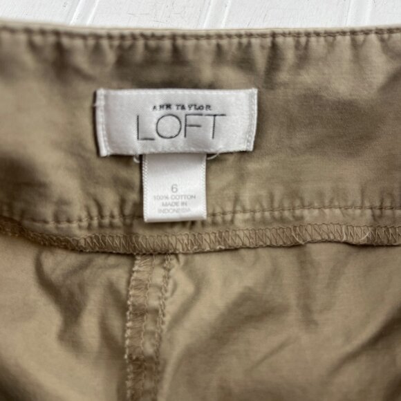 Ann Taylor Loft Womens Khaki Shorts Size 6 Cotton - Picture 4 of 5